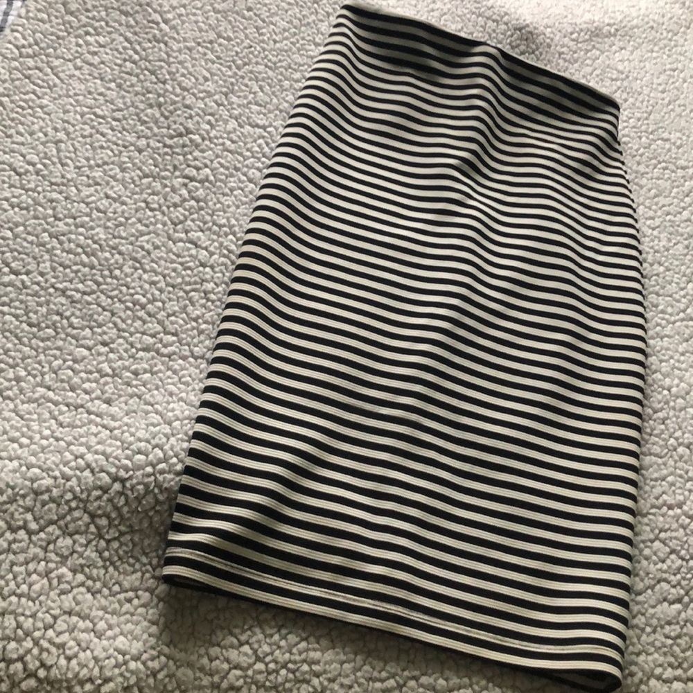 Striped black/ white above the knee pencil skirt